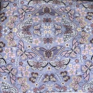 Butterfly fabric light purple and Cream, 45 in wide, 2 yards, 100% cotton, NWOT